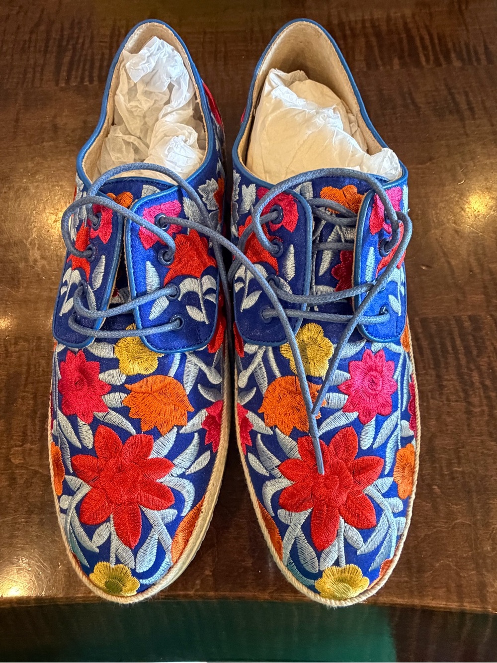 VANELi Sport Qetina Floral Embroidered Platform Sneakers 9.5 W New in Box